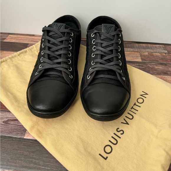 Louis Vuitton Damier Graphite Aventure Axel 12 Sneakers - Picture 2 of 10